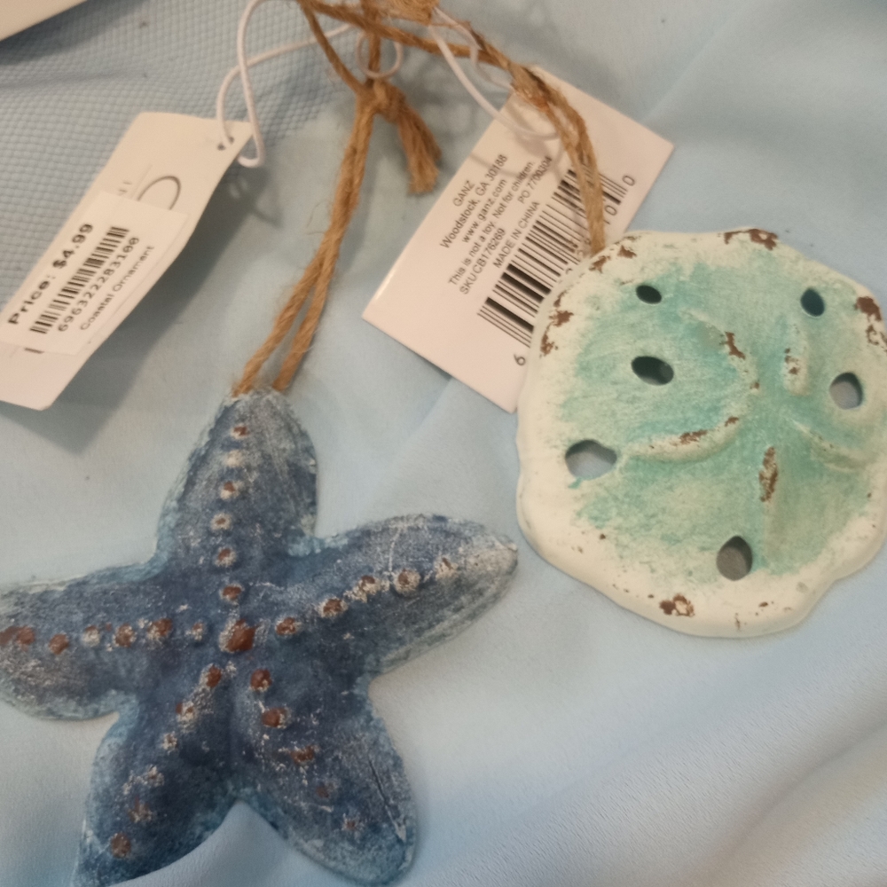 Deçor. Starfish and other ocean items
